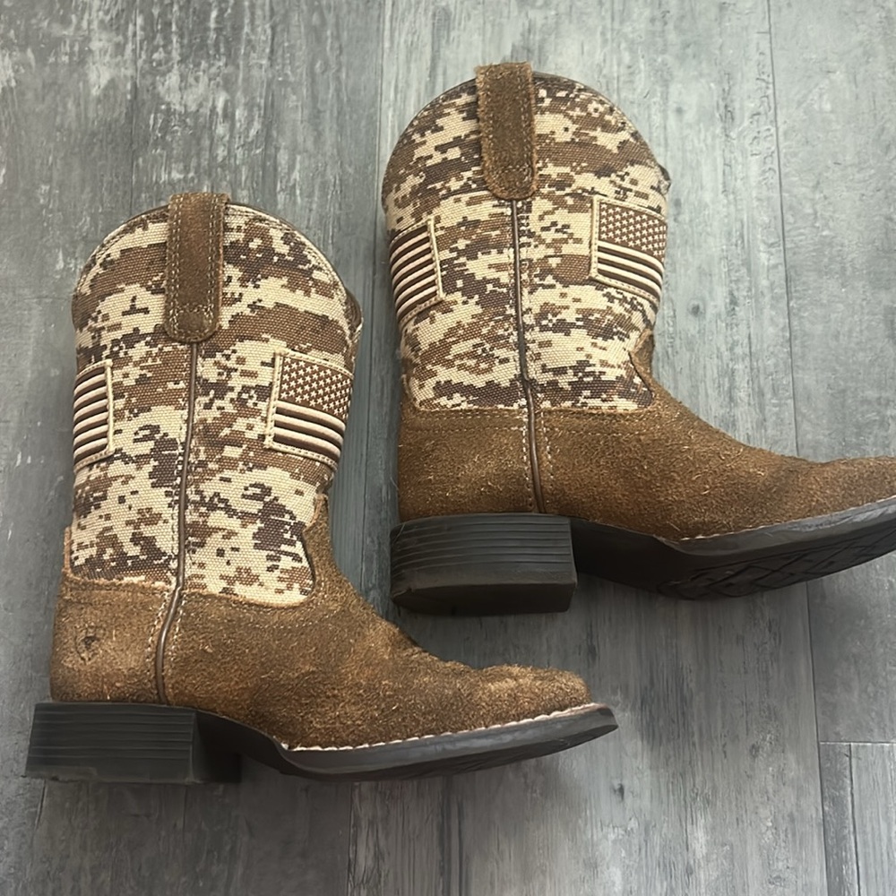 Ariat Brown and Tan Camo Kids Cowboy Boots - Picture 3 of 10